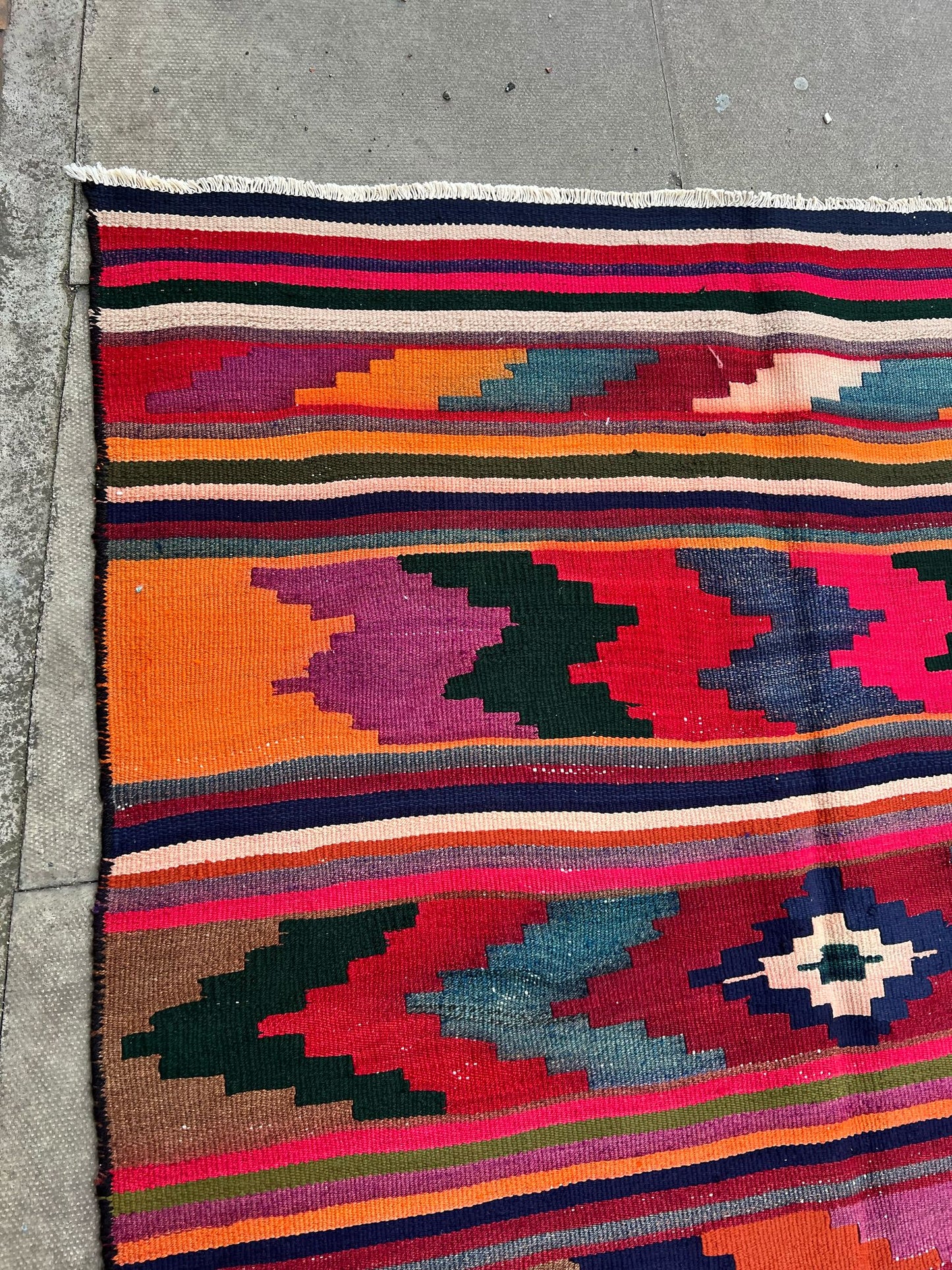 KILIM RUG