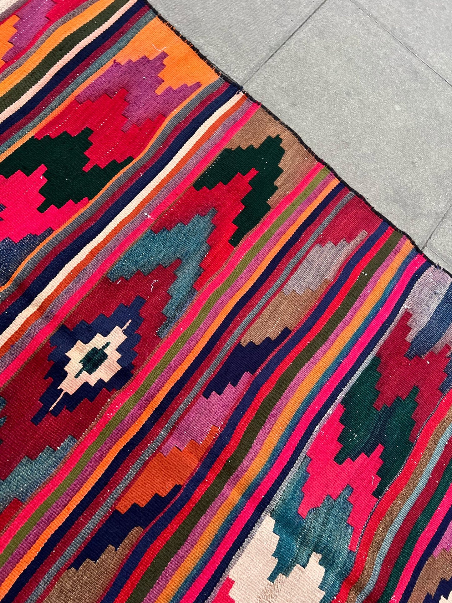 KILIM RUG