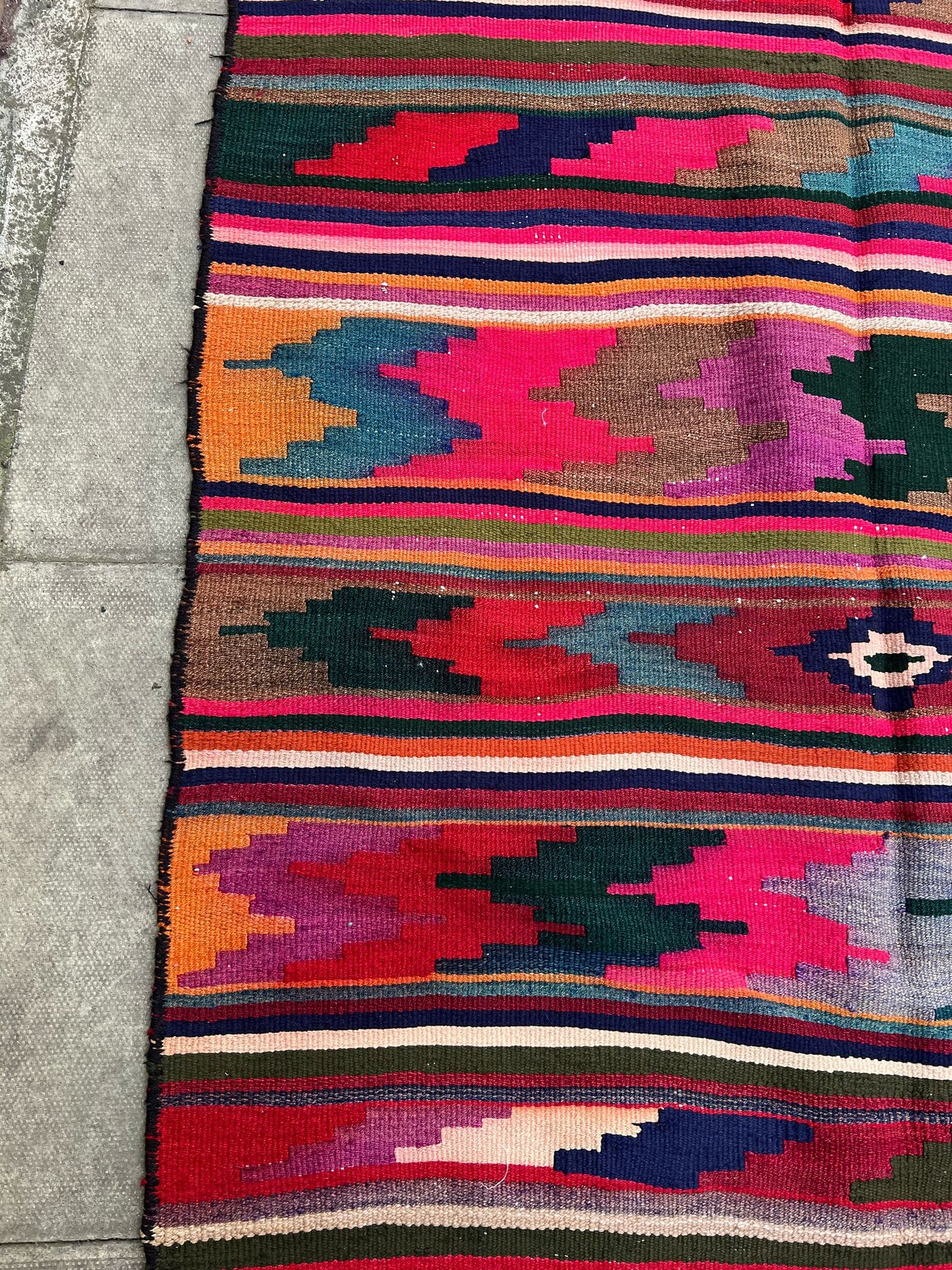 KILIM RUG