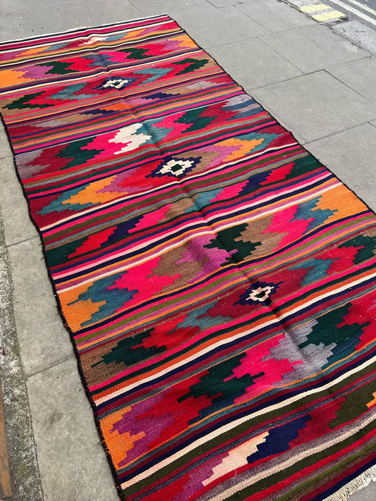KILIM RUG
