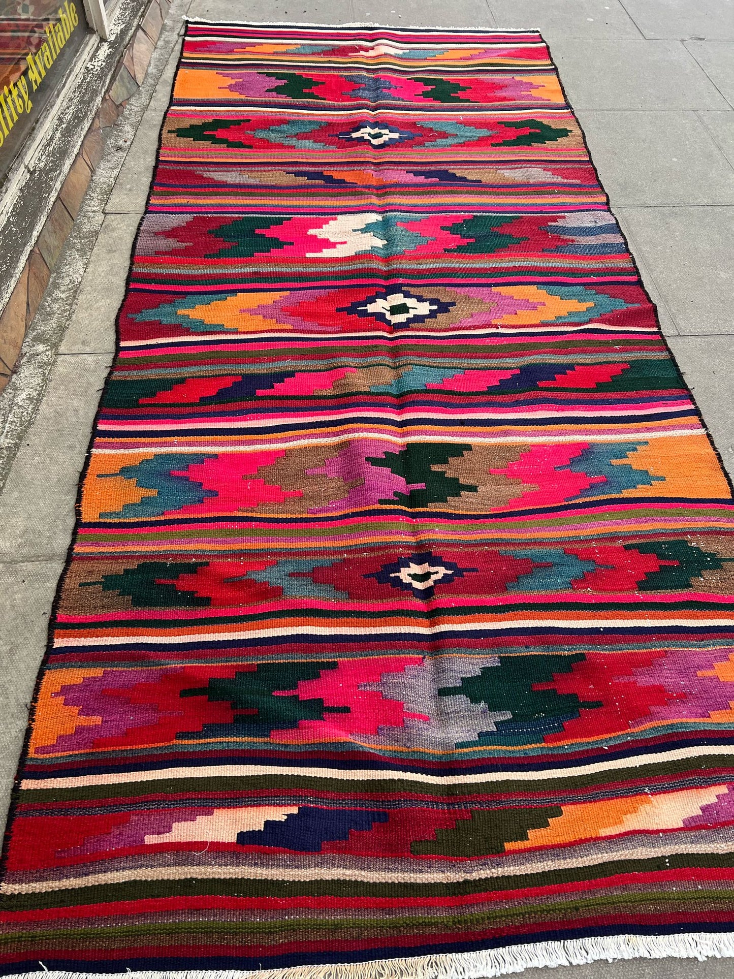 KILIM RUG