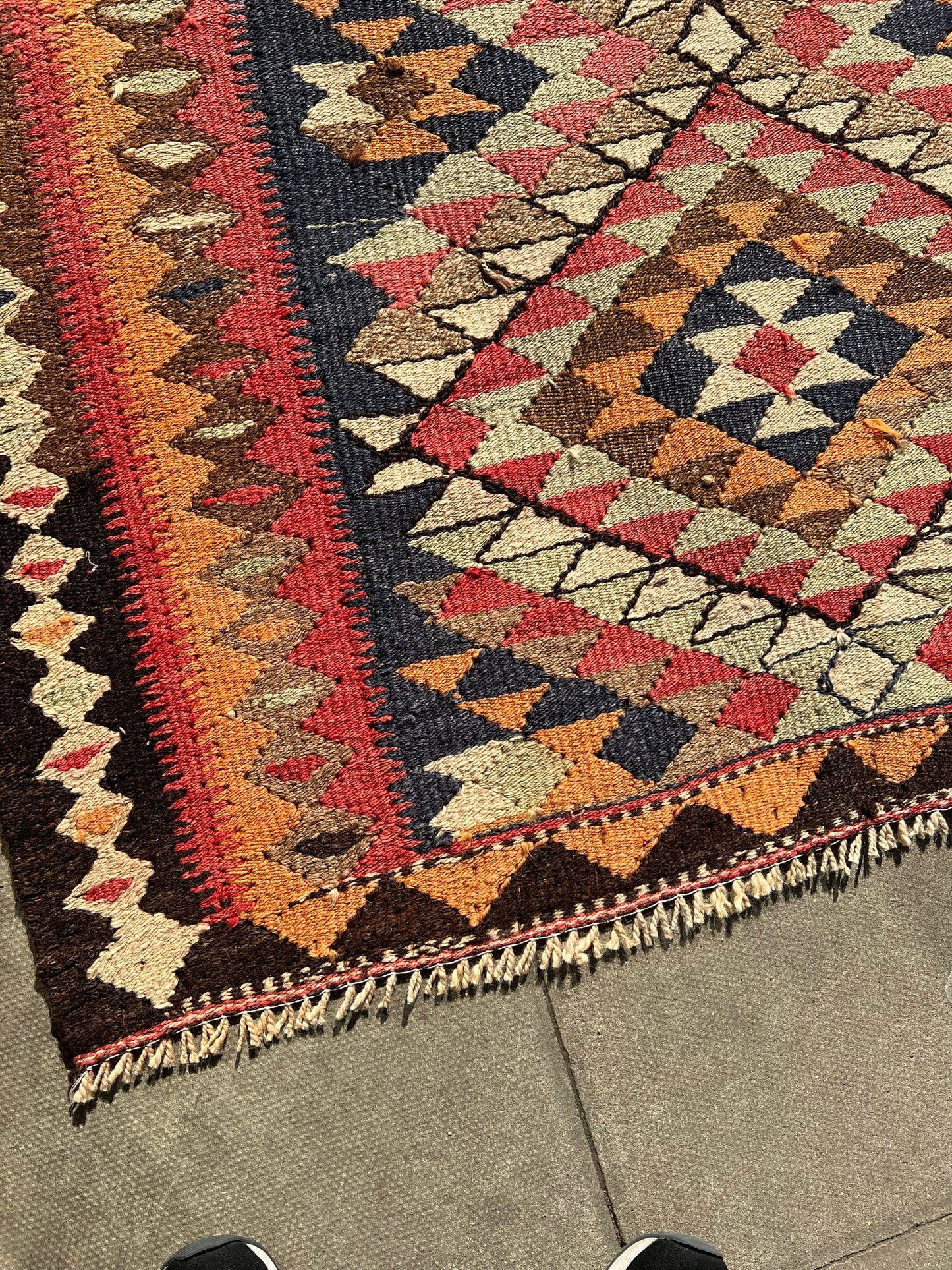 KILIM RUG
