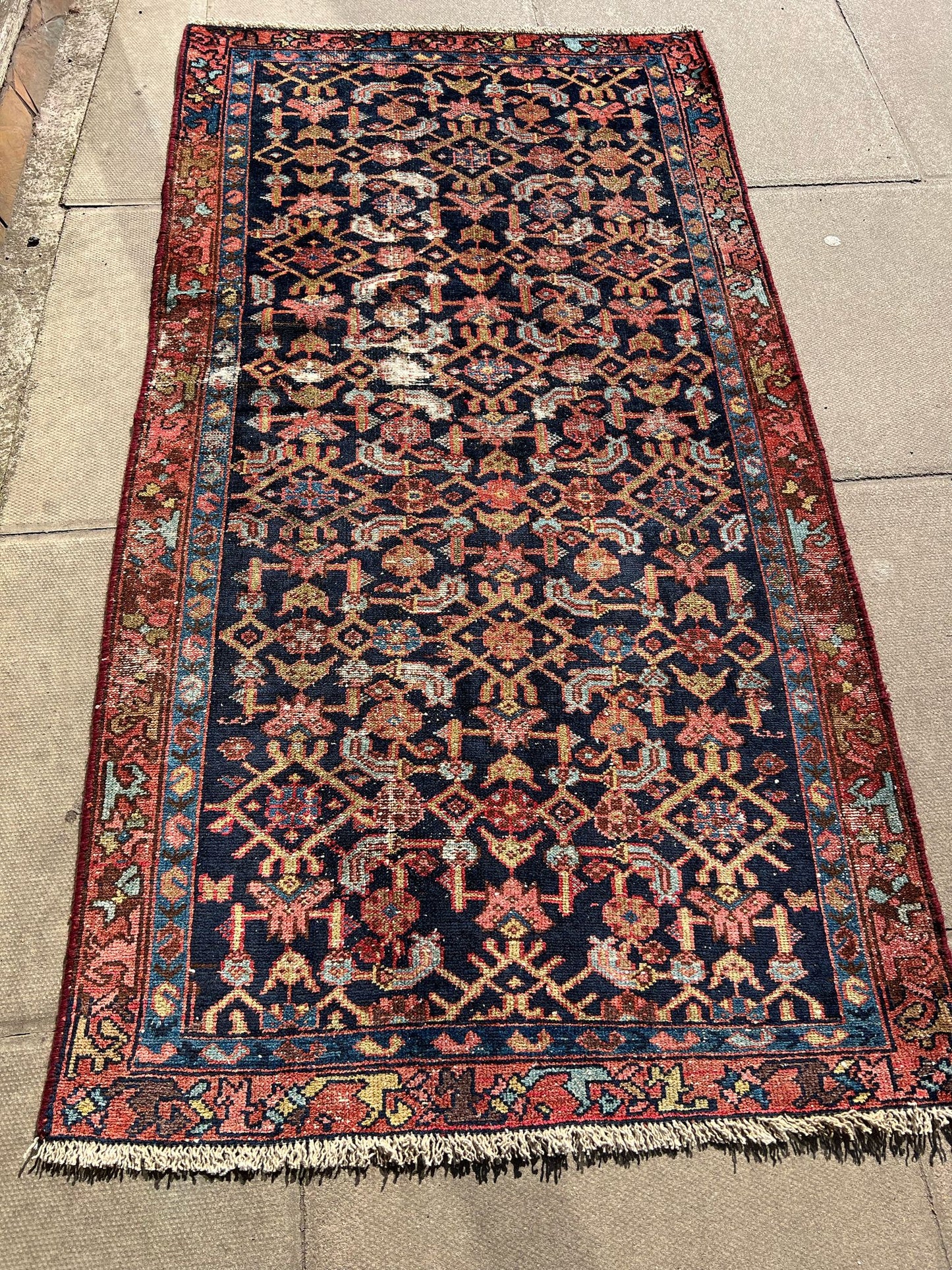 KILIM RUG