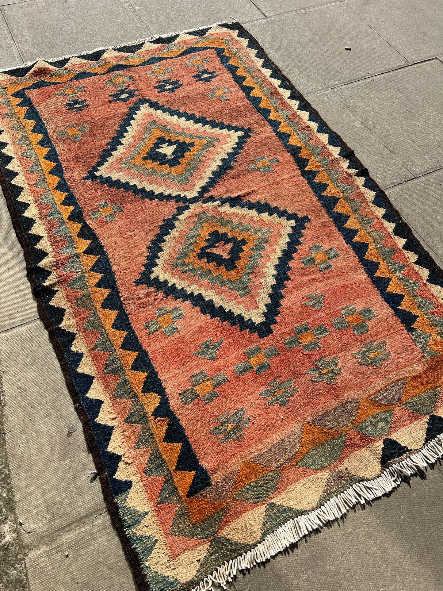 KILIM RUG- PINK