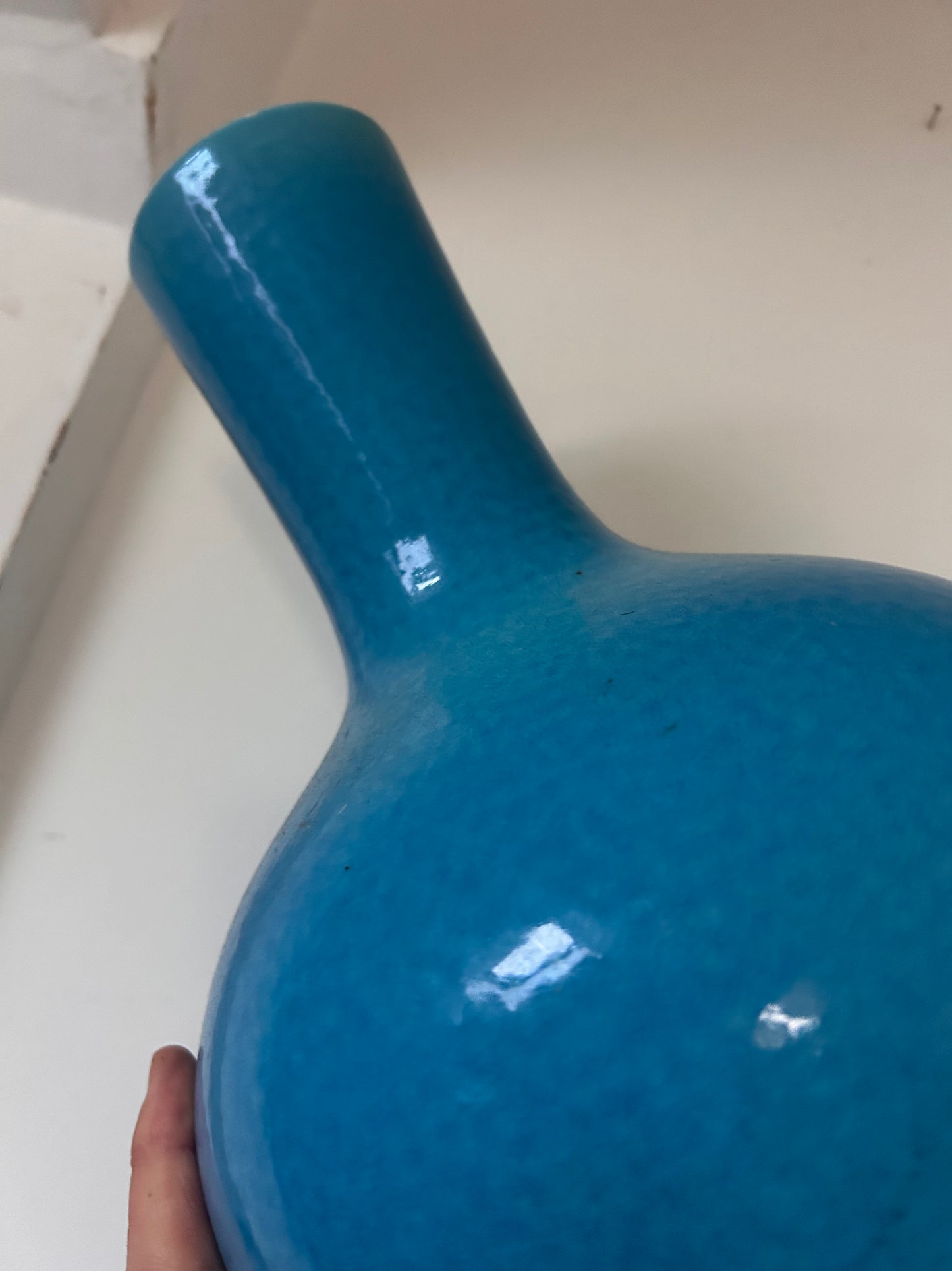 TURQUOISE VASE