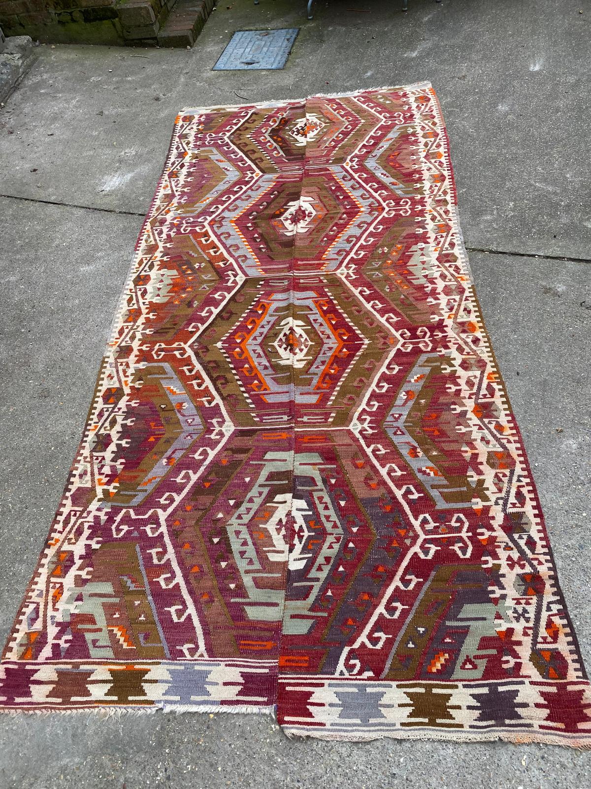 ANTIQUE KILIM
