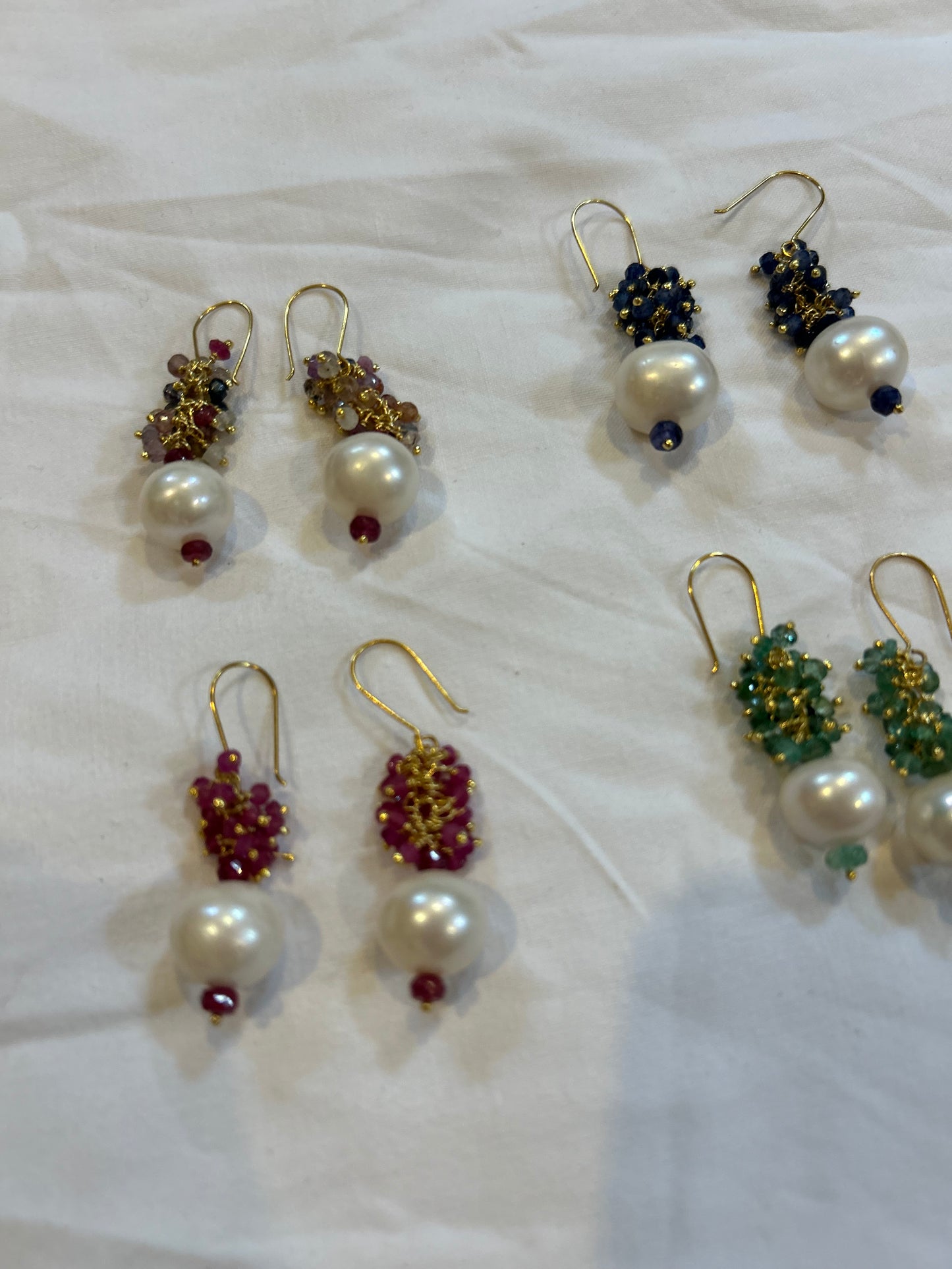 PEARL DROP WITH EMERALD