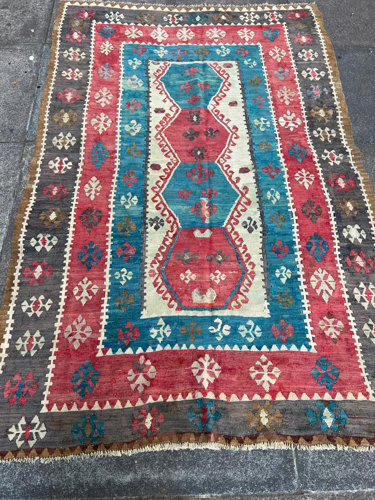 RUG
