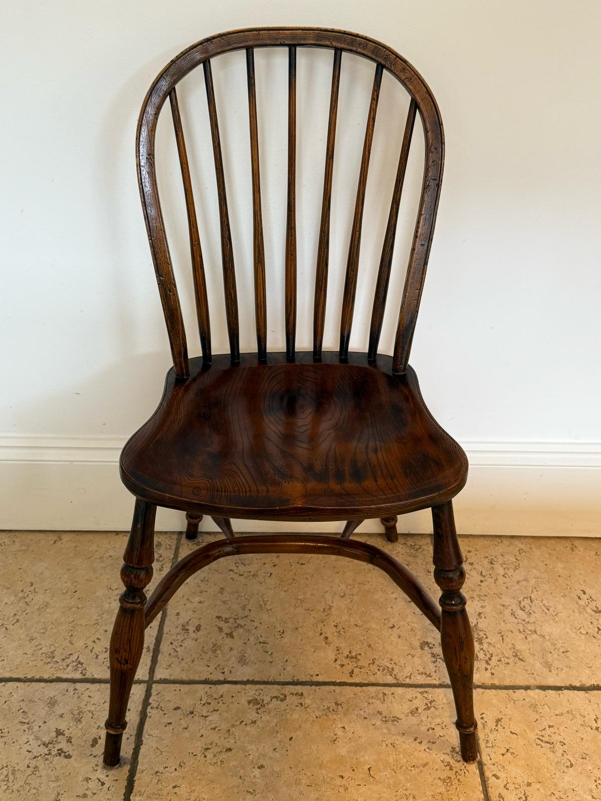 OAK TABLE AND CHAIRS