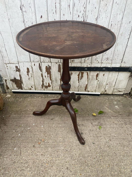 SMALL FLIP TABLE