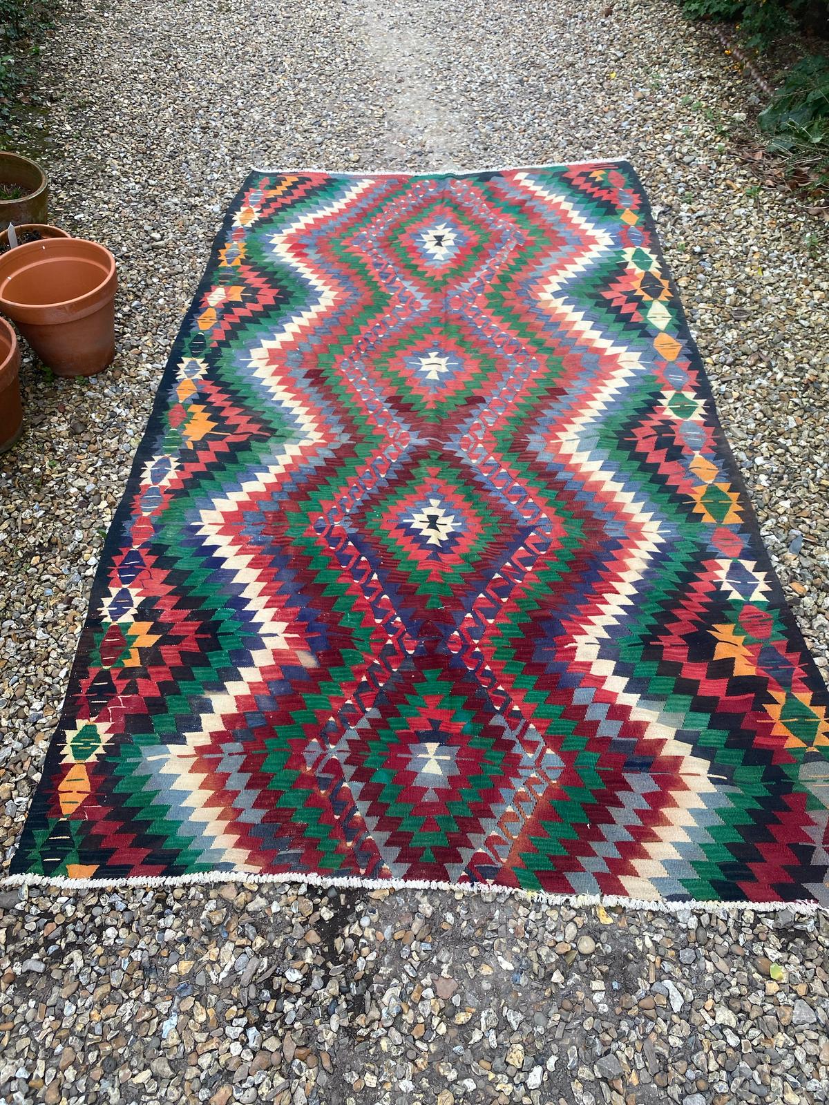 ANTIQUE KILIM