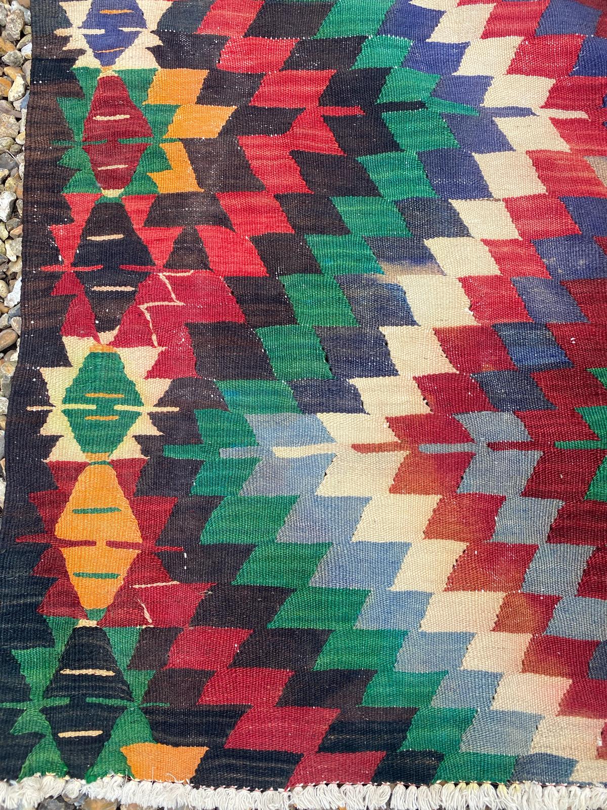 ANTIQUE KILIM