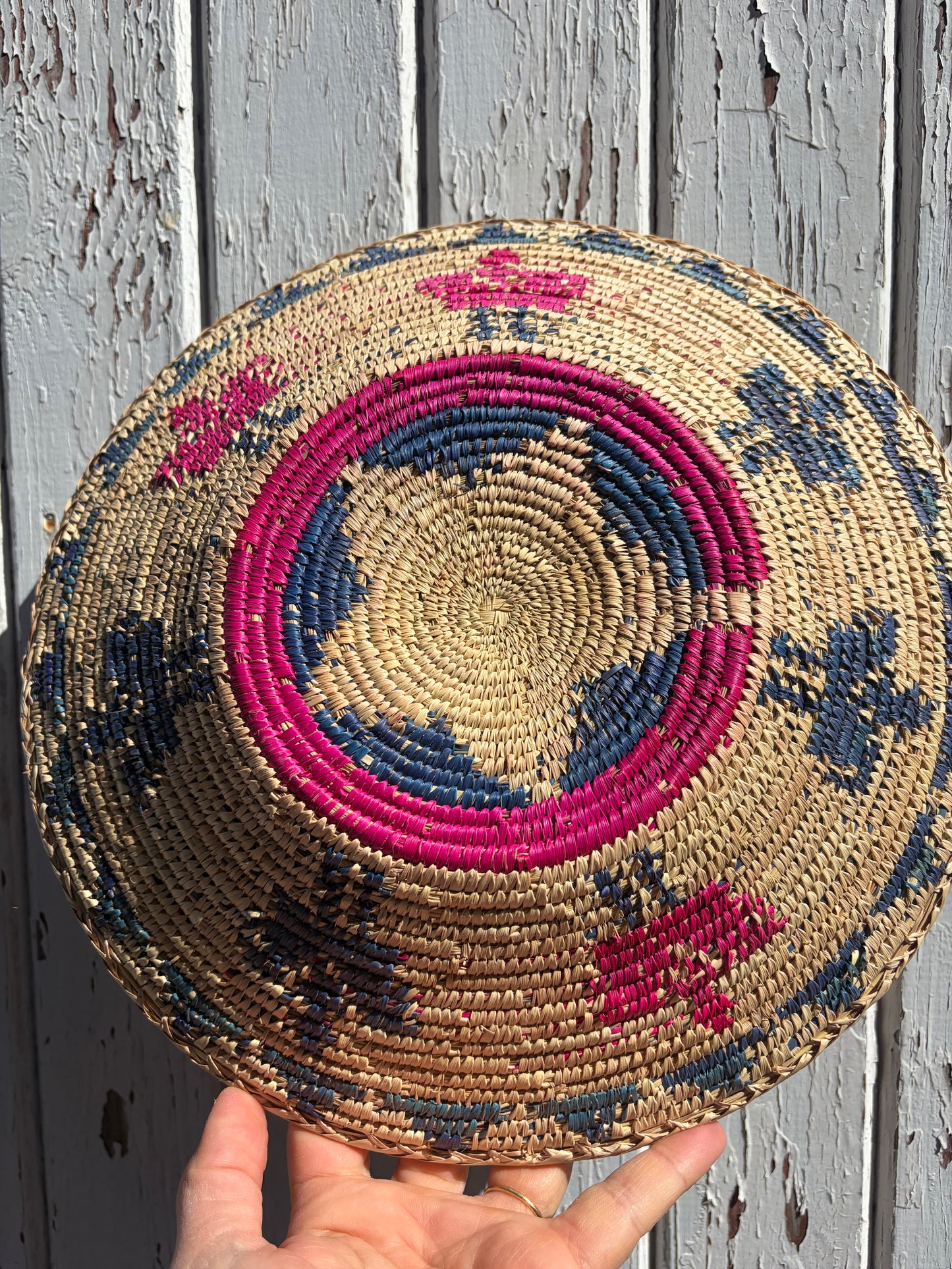 WOVEN BASKET