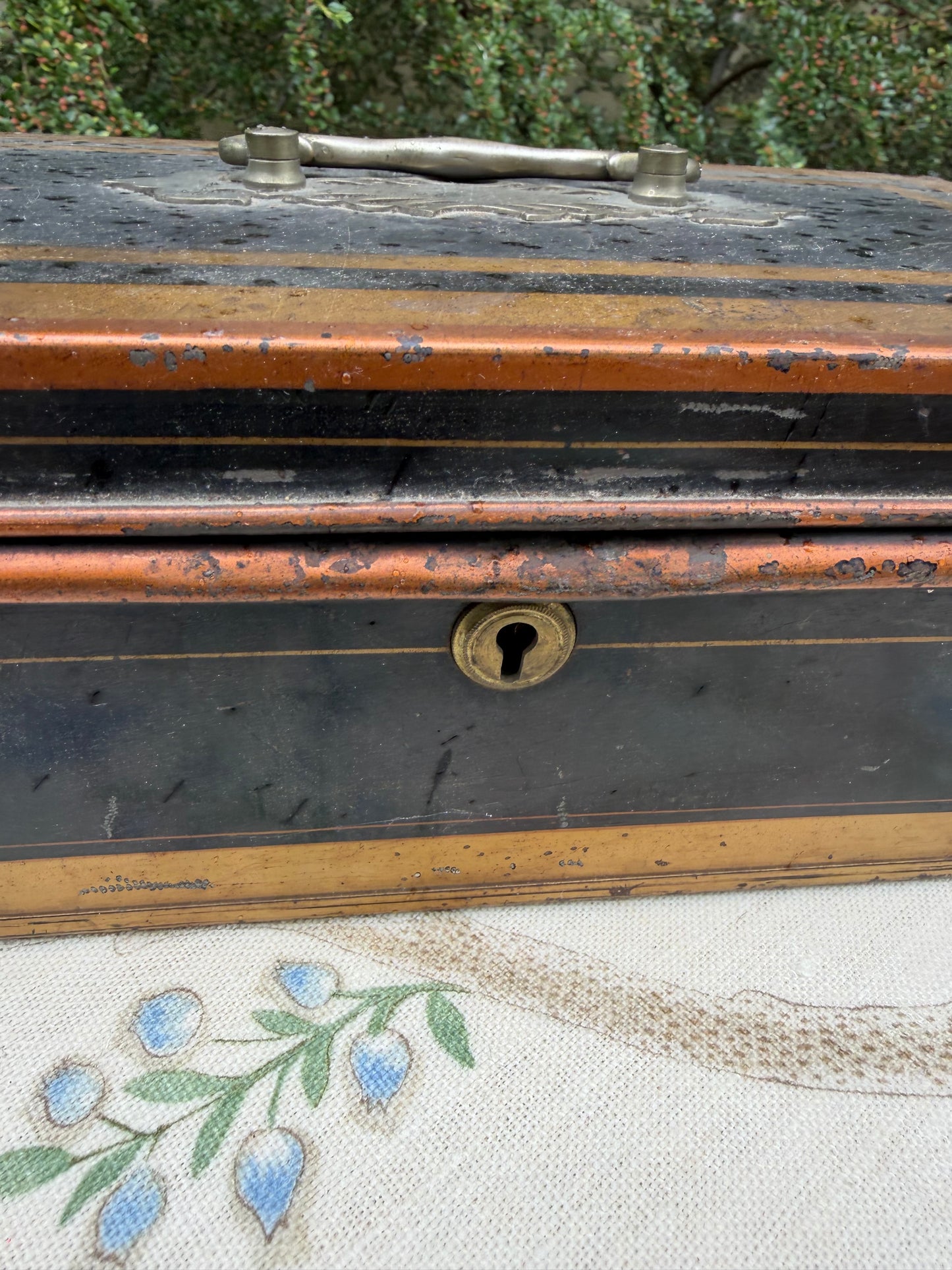 MONEY BOX