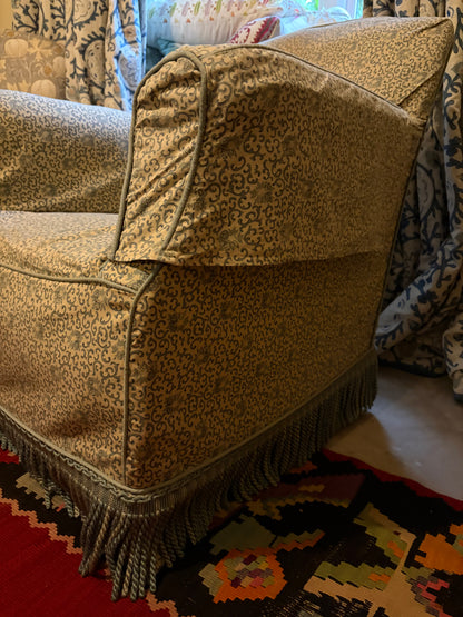 ARM CHAIR