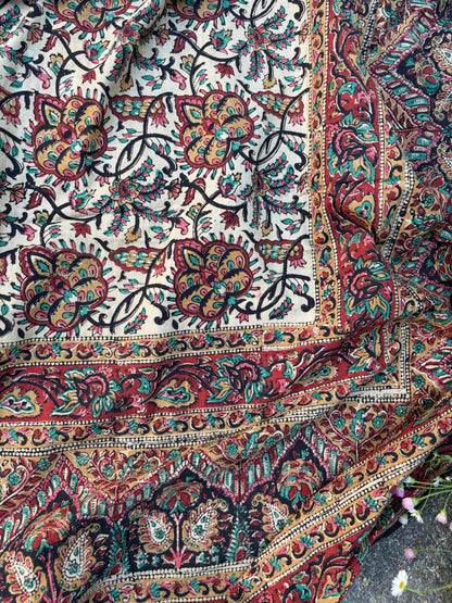 TABLECLOTH