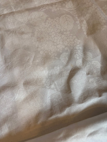 DAMASK CLOTH