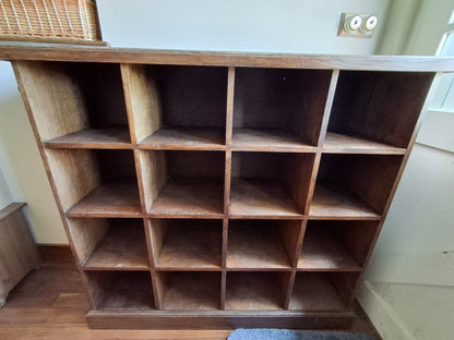 BESPOKE SHOE RACK