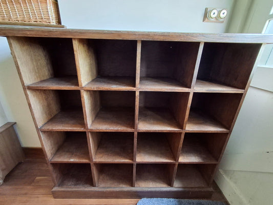 BESPOKE SHOE RACK