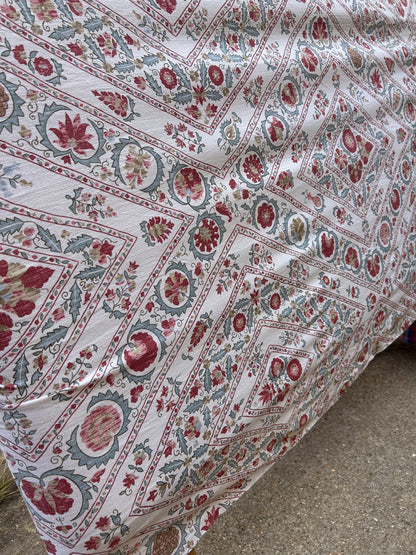 HEADBOARD