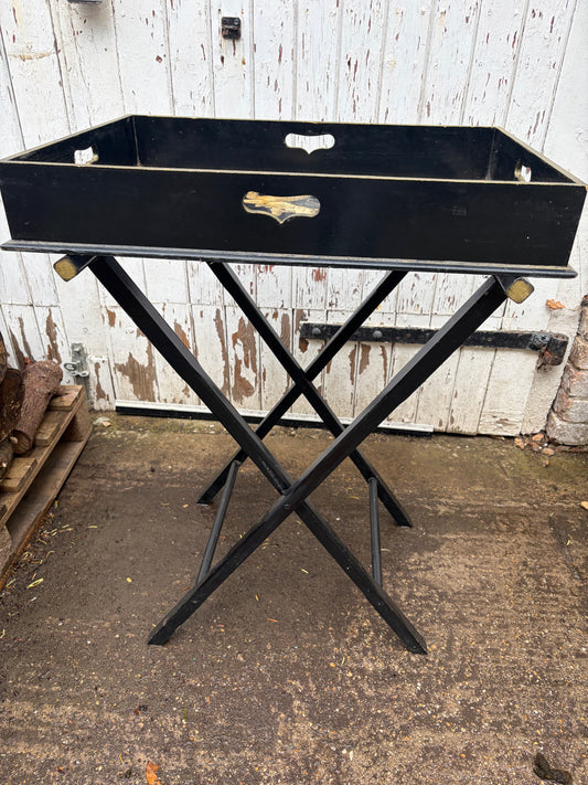 DRINKS TRAY