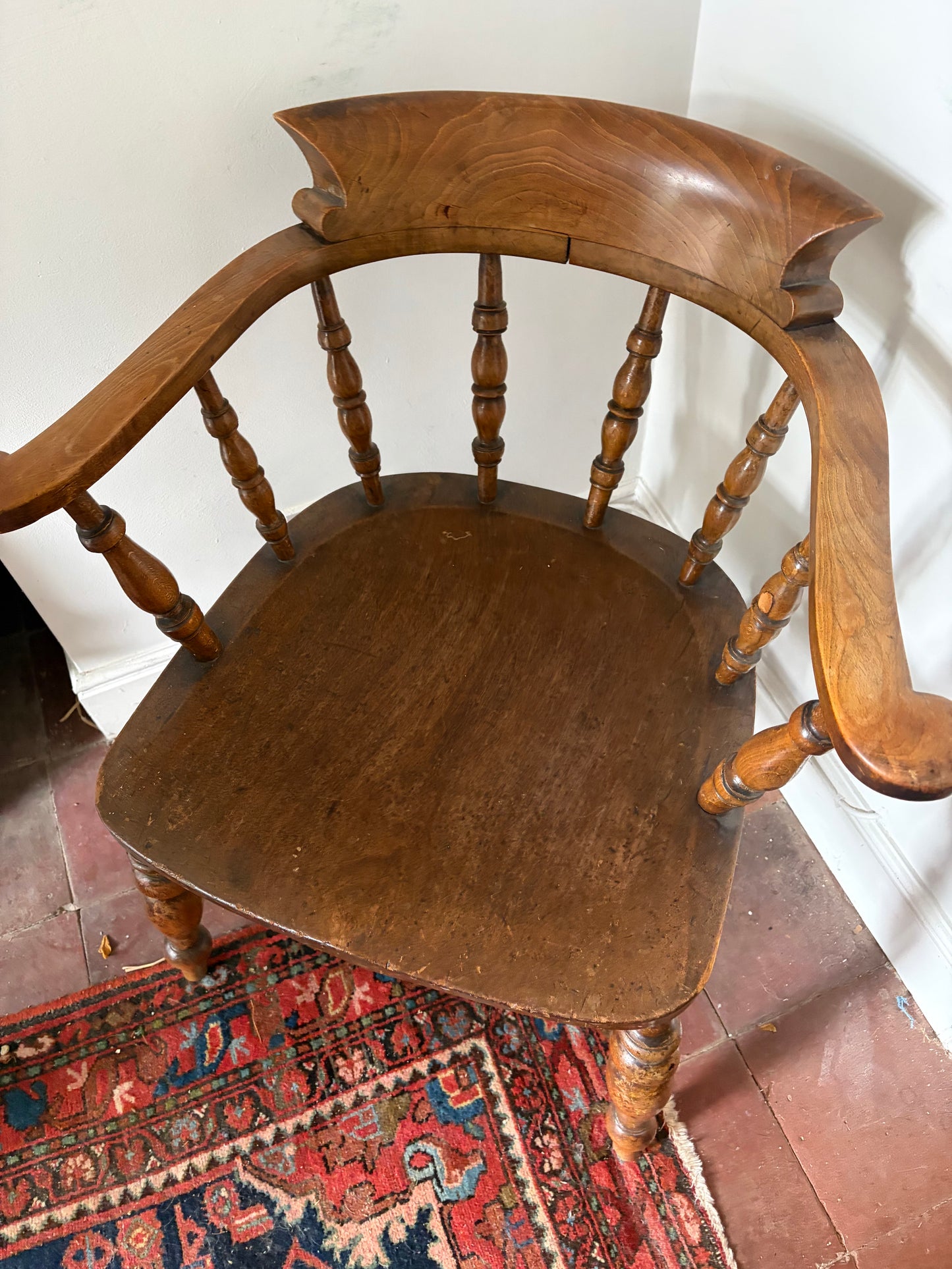HALLWAY CHAIR