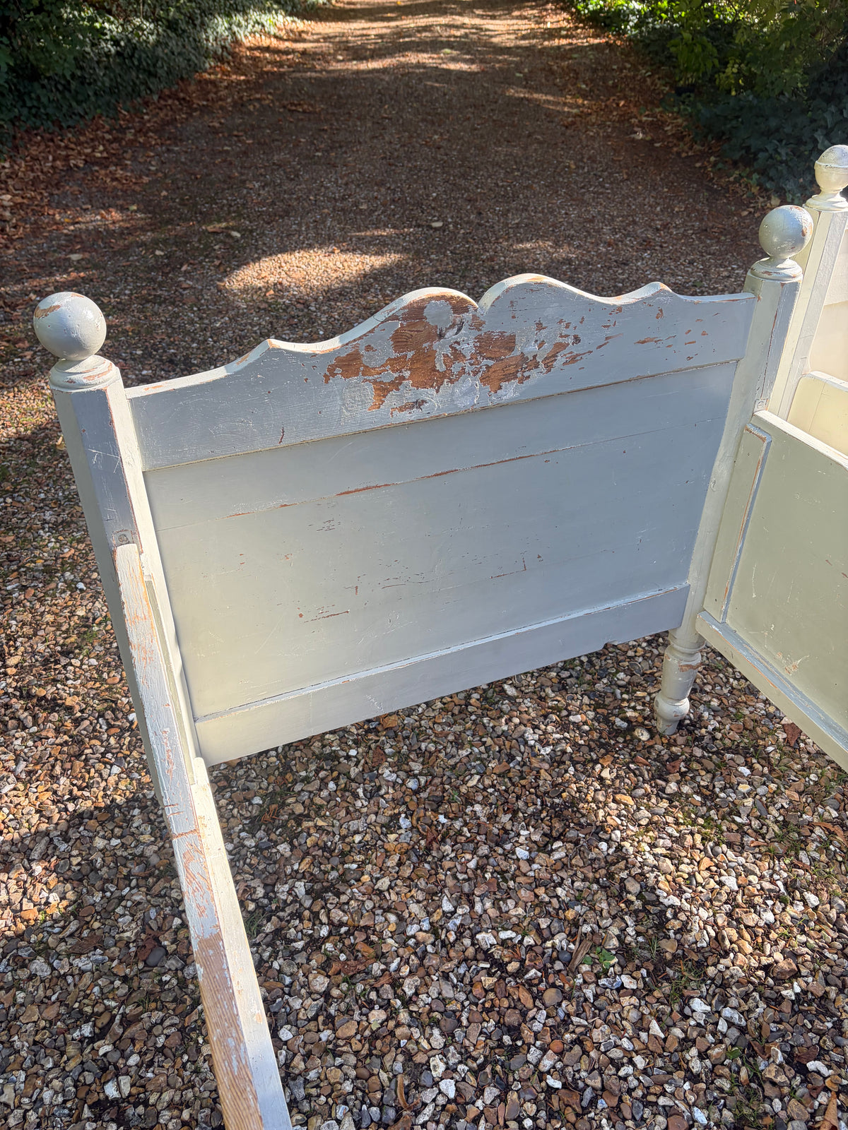 SINGLE SLEIGH BEDS