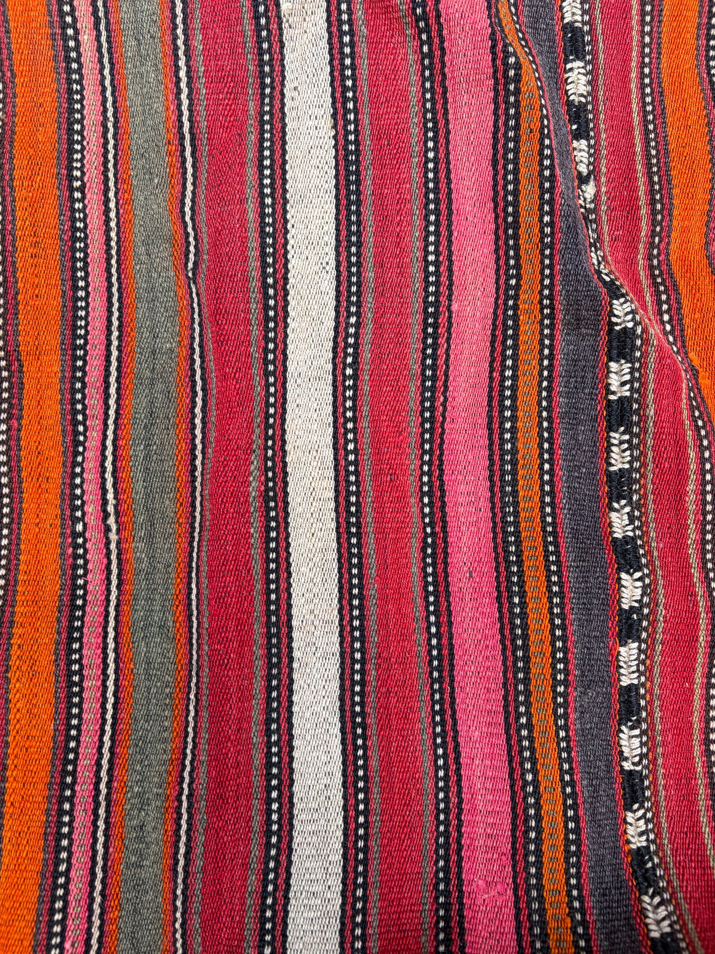 RUG / THROW