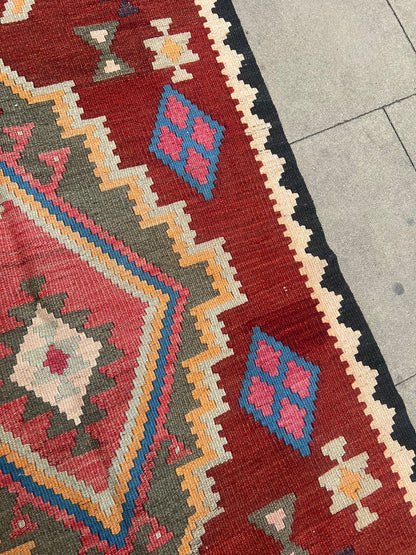 VINTAGE KILIM