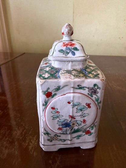 10 COLLECTABLE PIECES