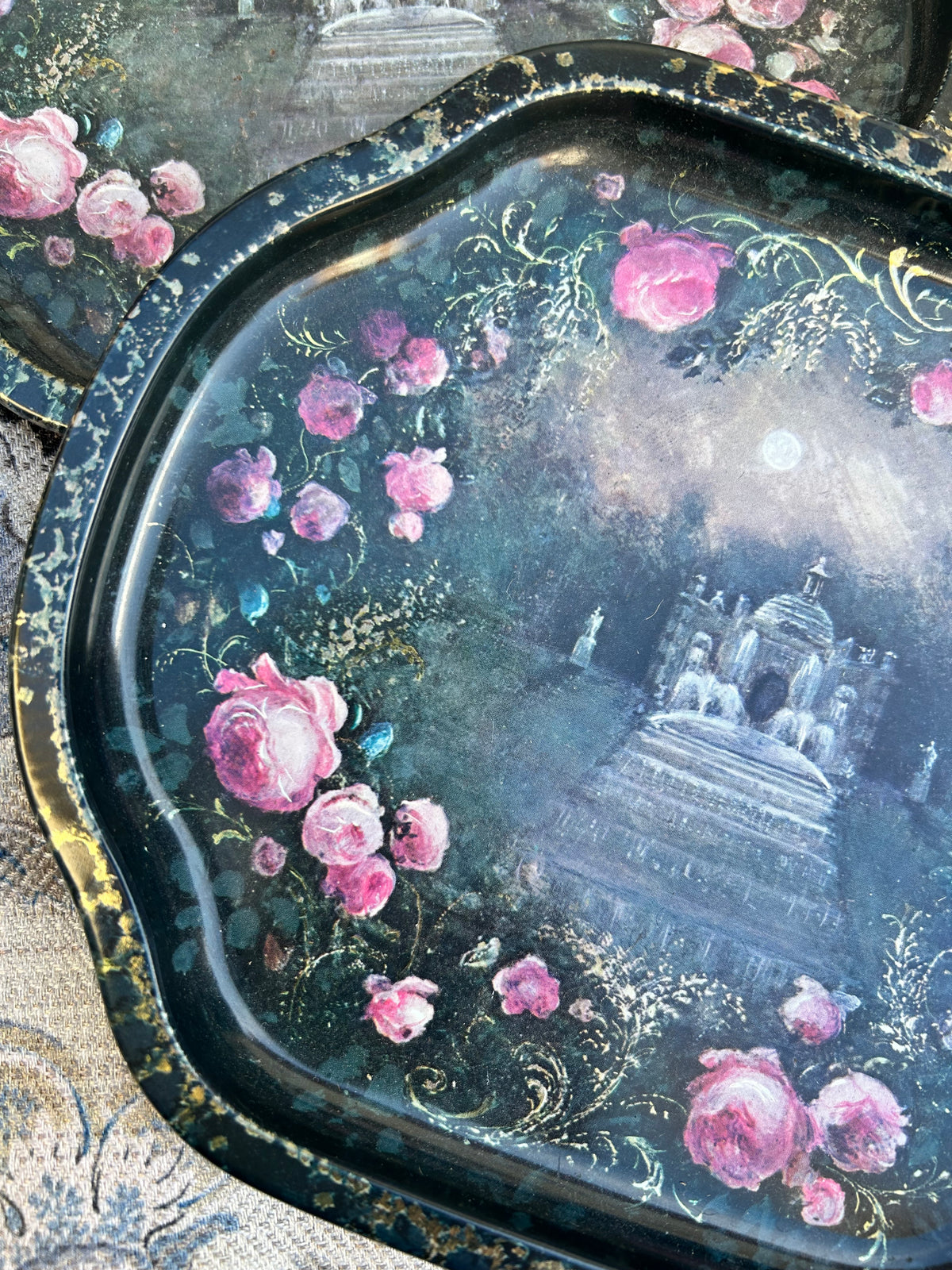 CHATSWORTH TRAYS