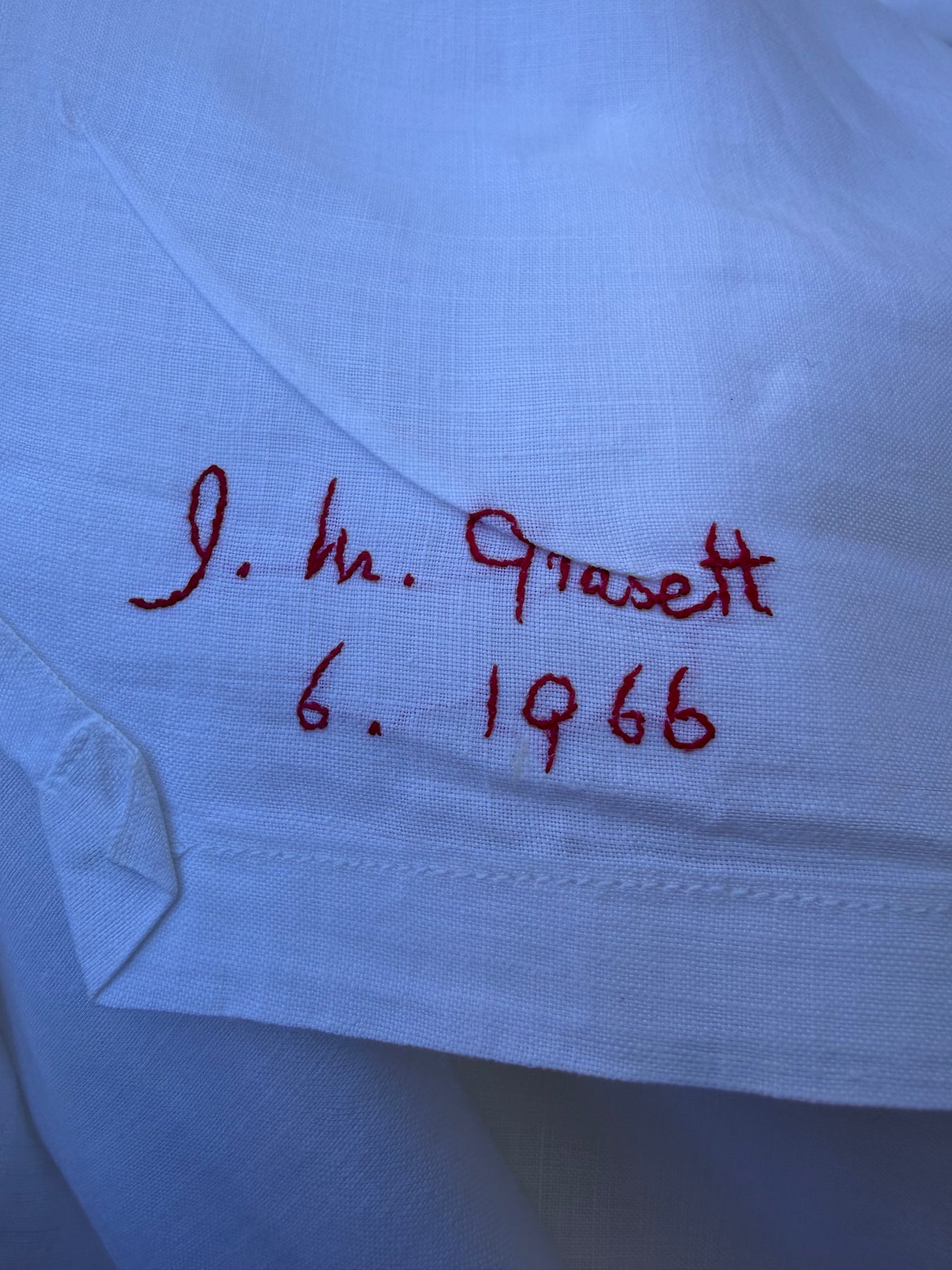 VINTAGE LINEN