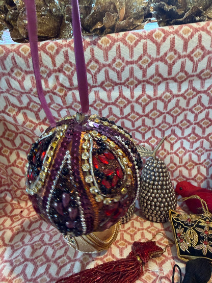 UNUSUAL DECORATIONS
