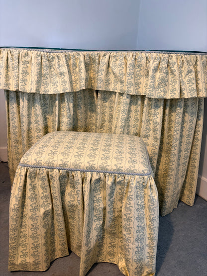 DRESSING TABLE