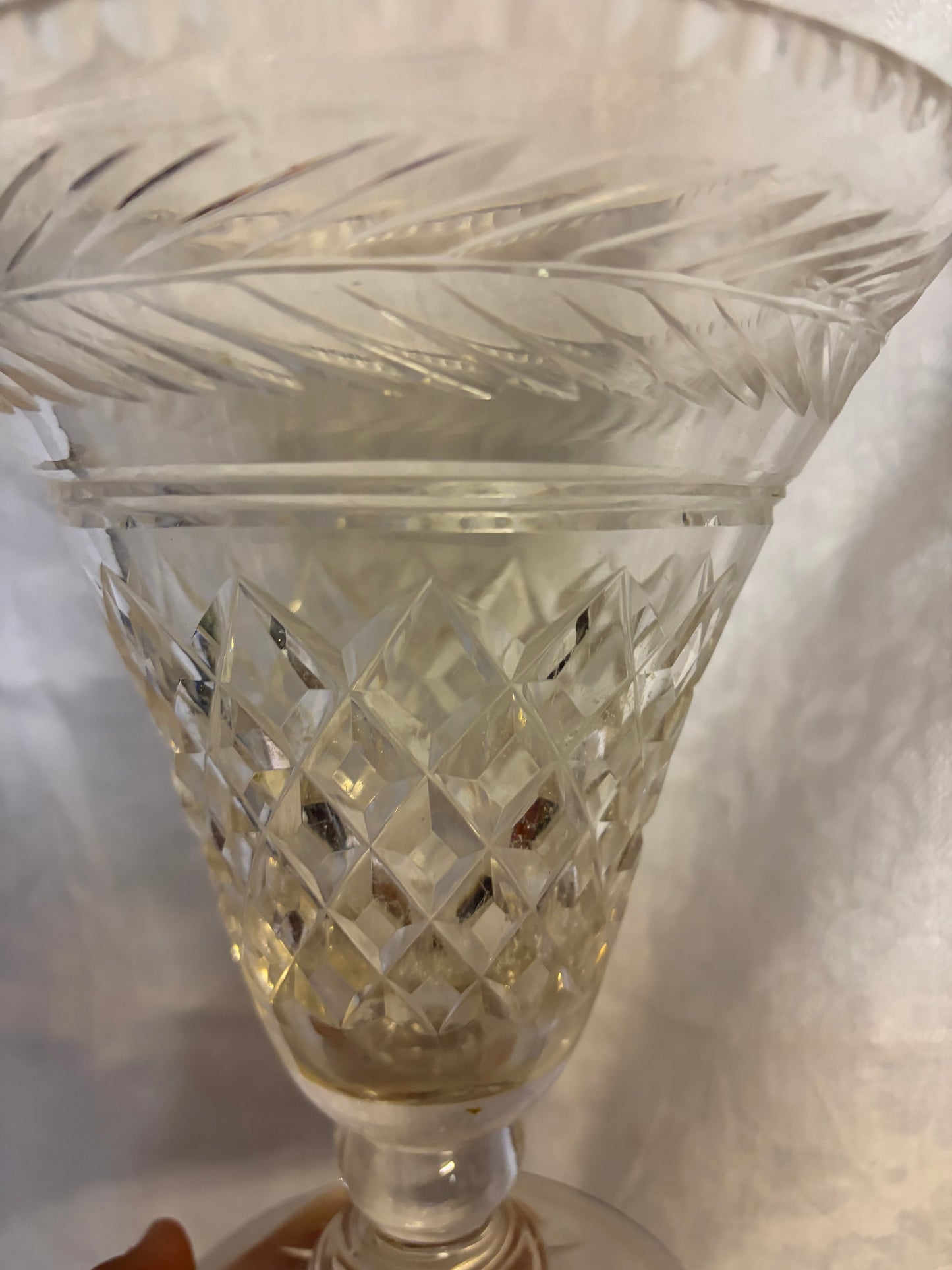 GLASS VASE
