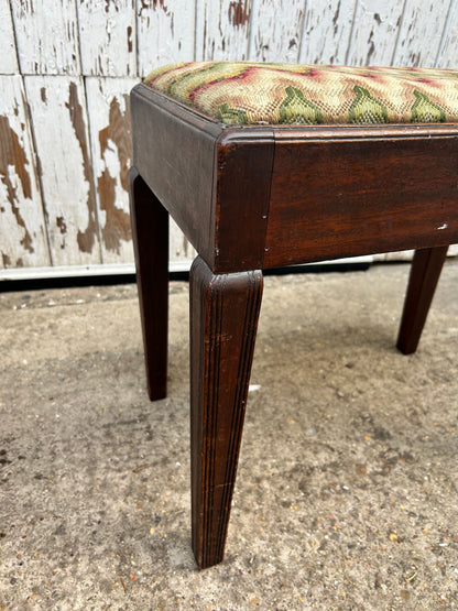 PIANO STOOL