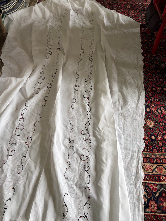 TABLECLOTH
