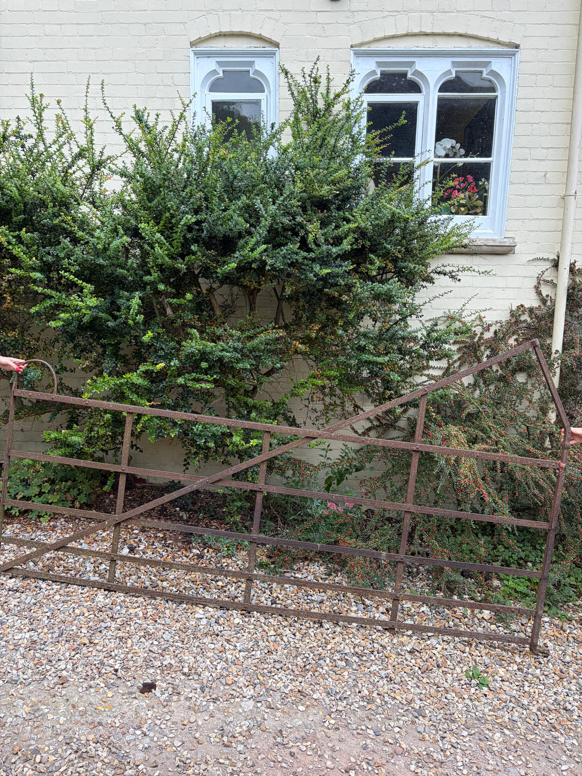 VICTORIAN GATE