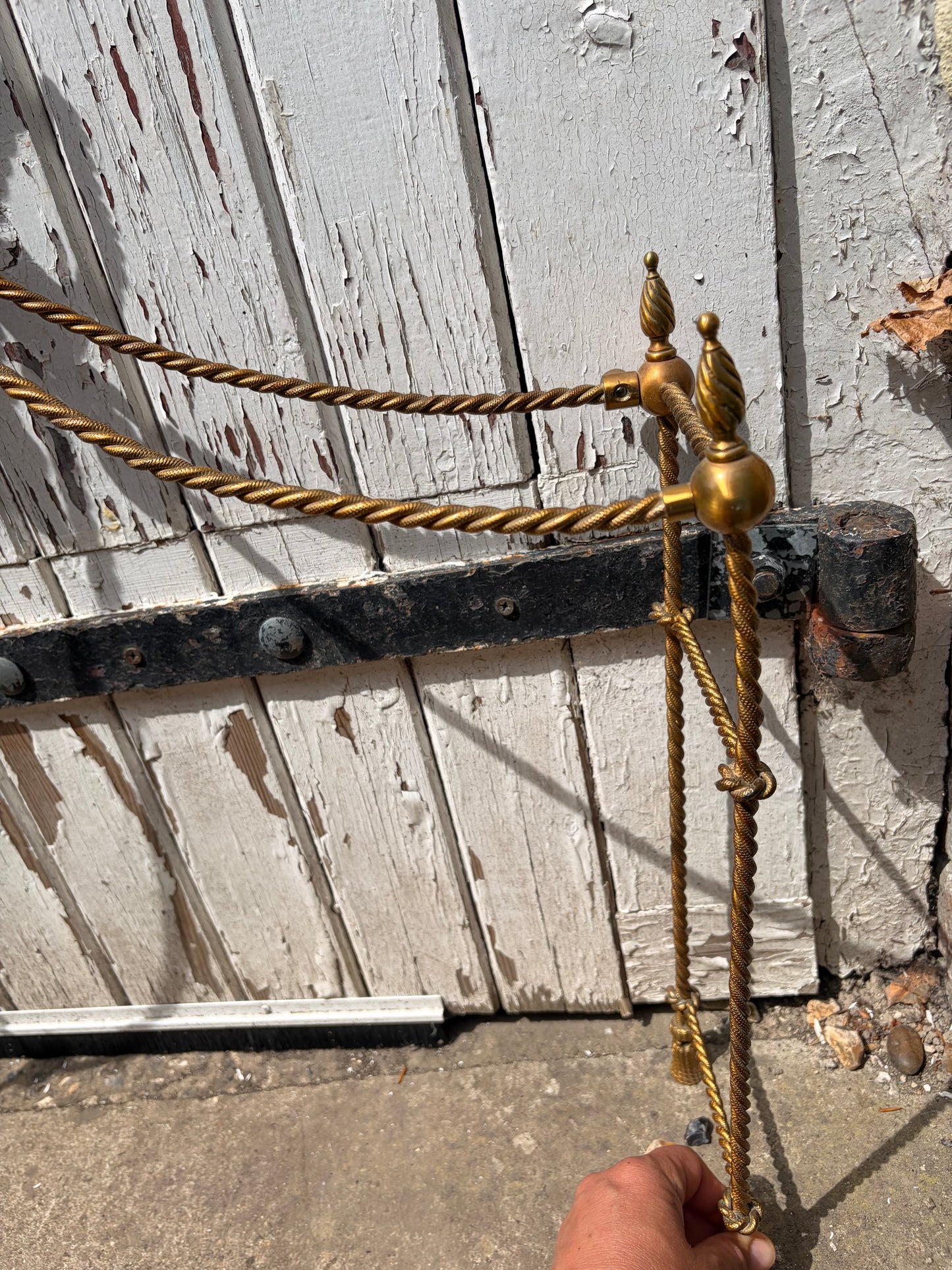 SET OF BRASS SHELVES