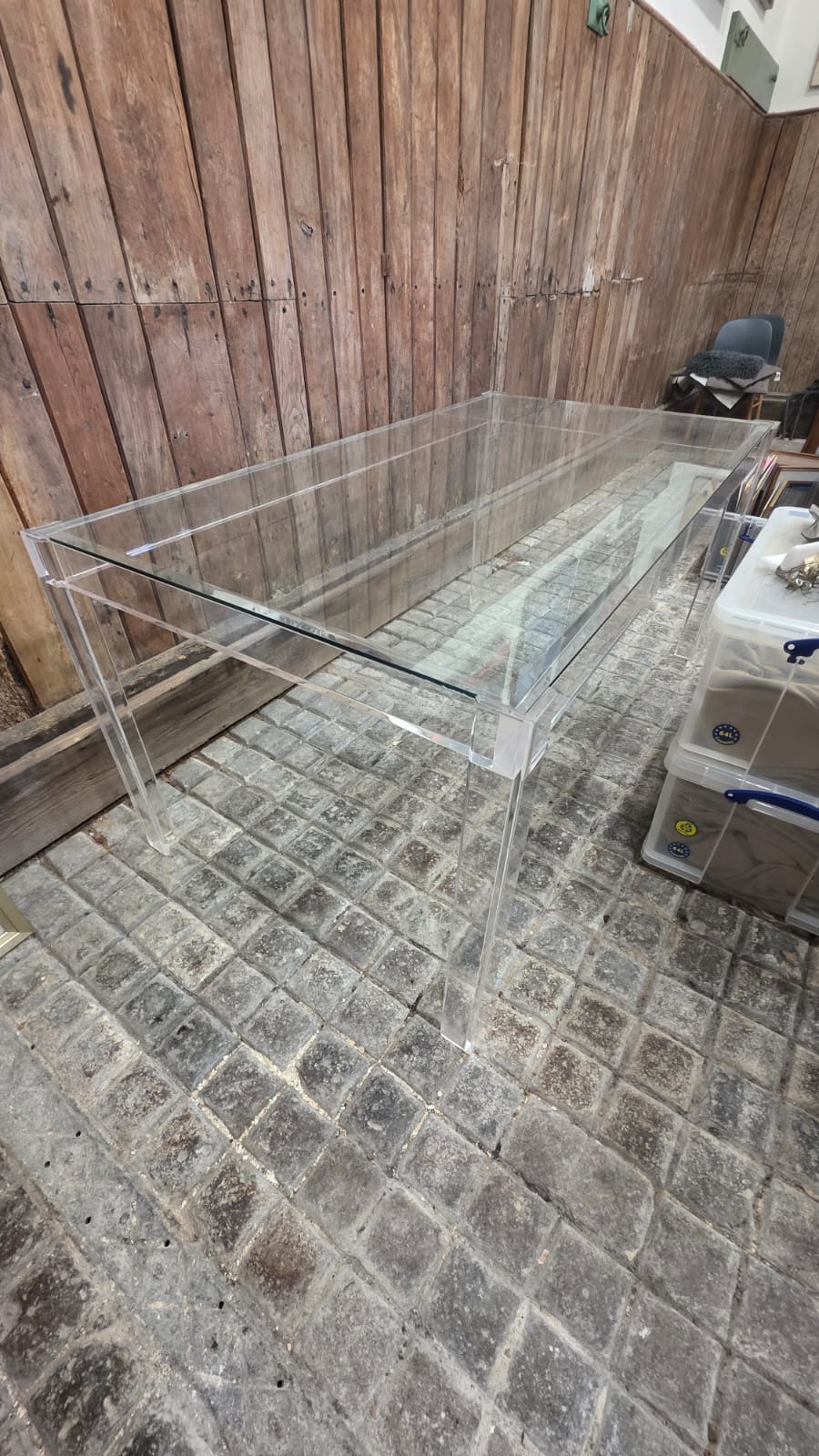 GLASS TABLE