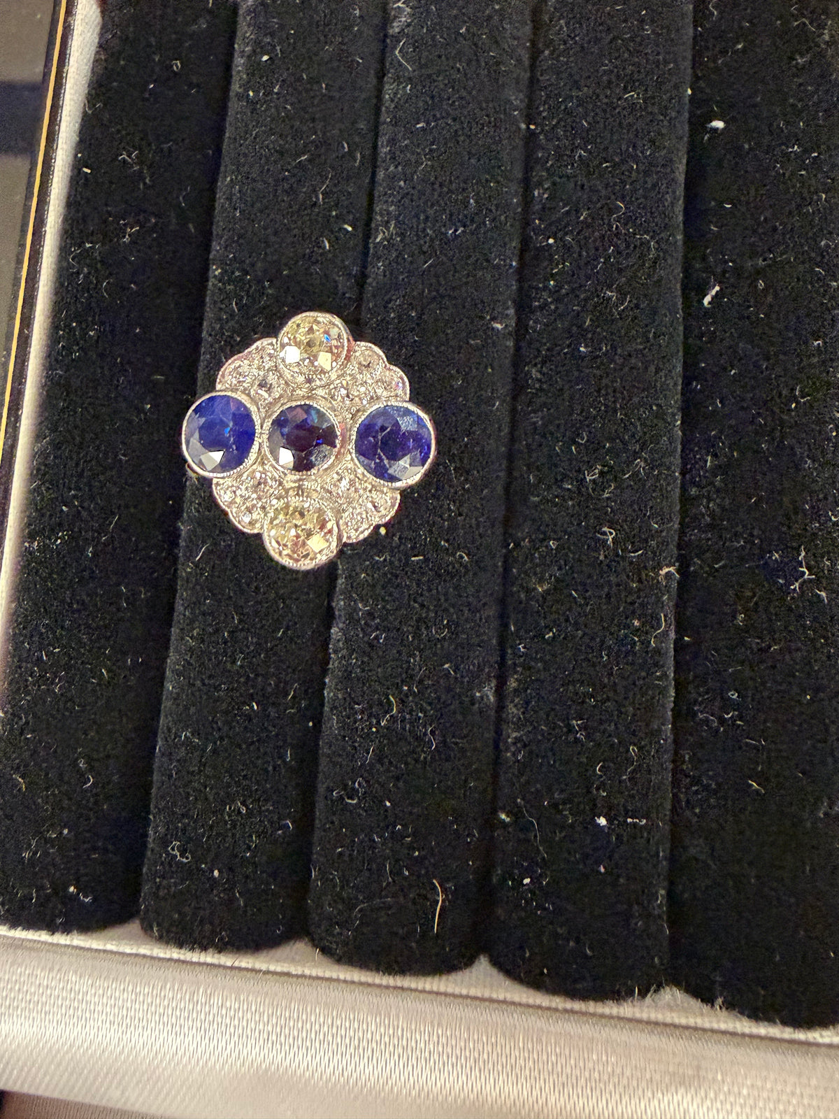 SAPPHIRE RING