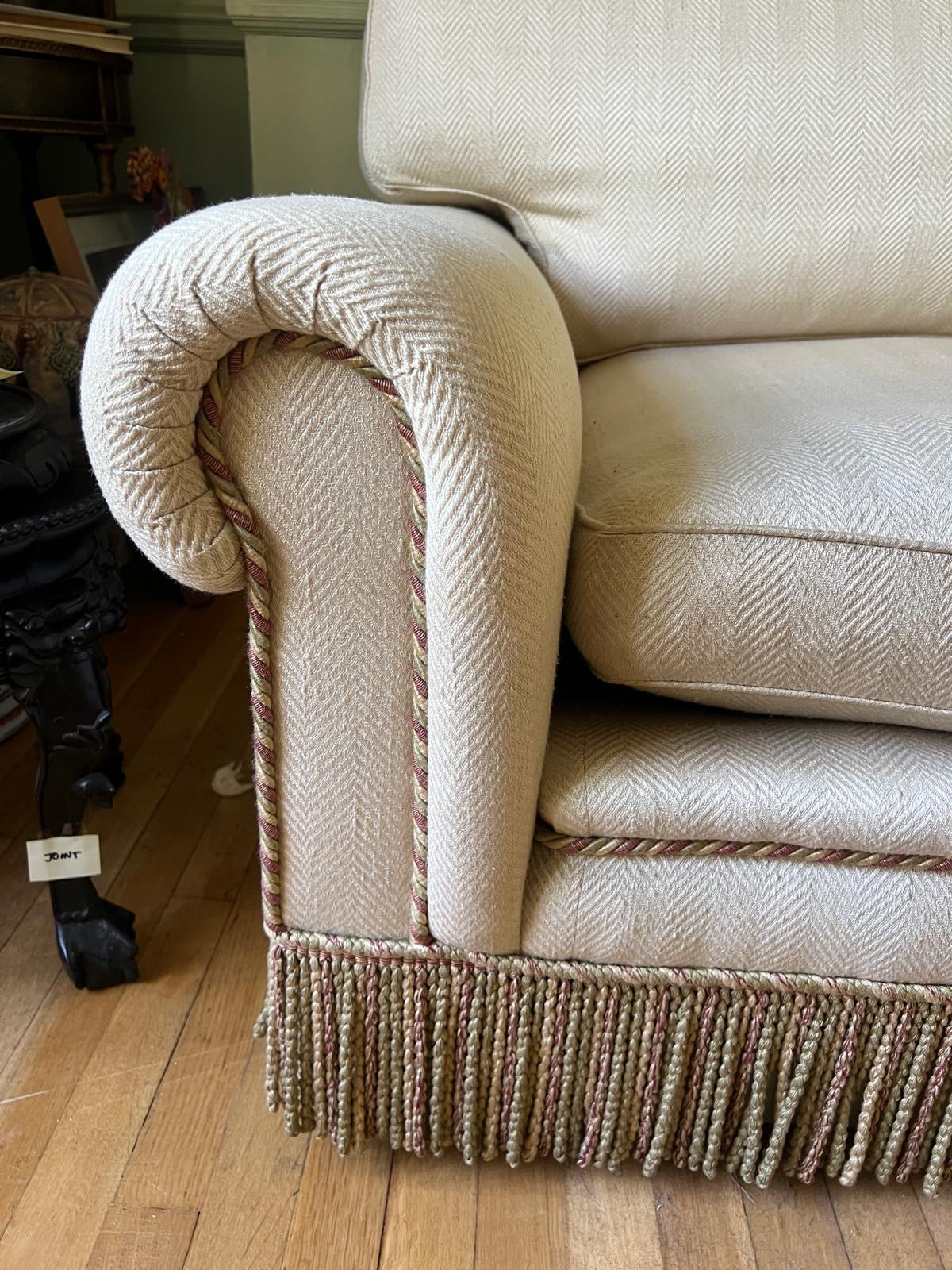 2 SEATER SOFA