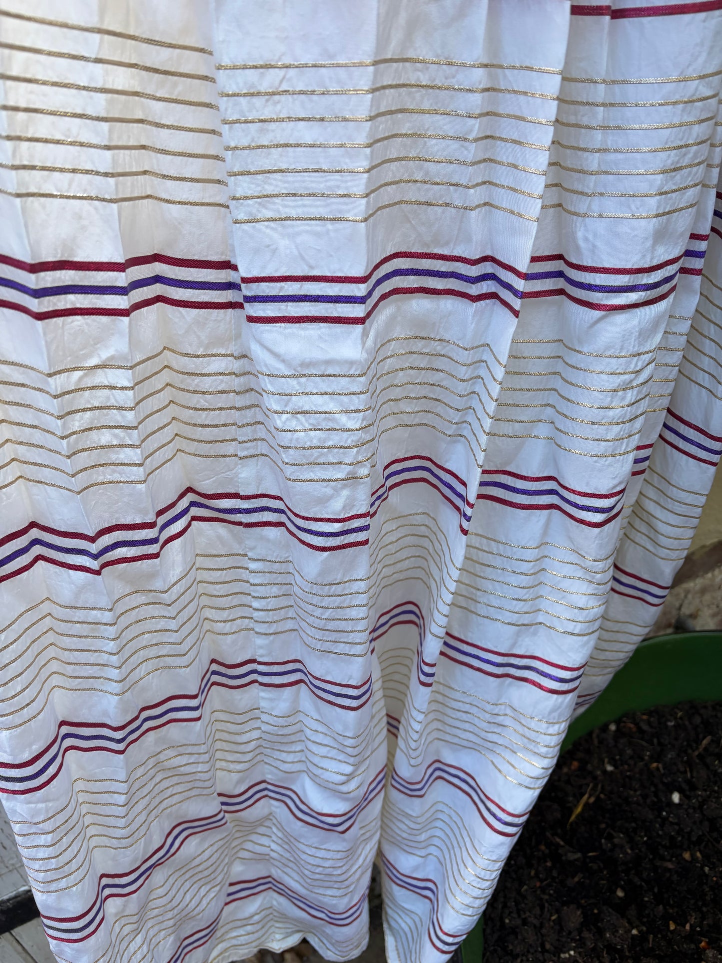 VINTAGE DRESS