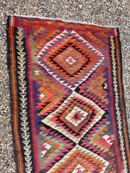 KILIM RUG