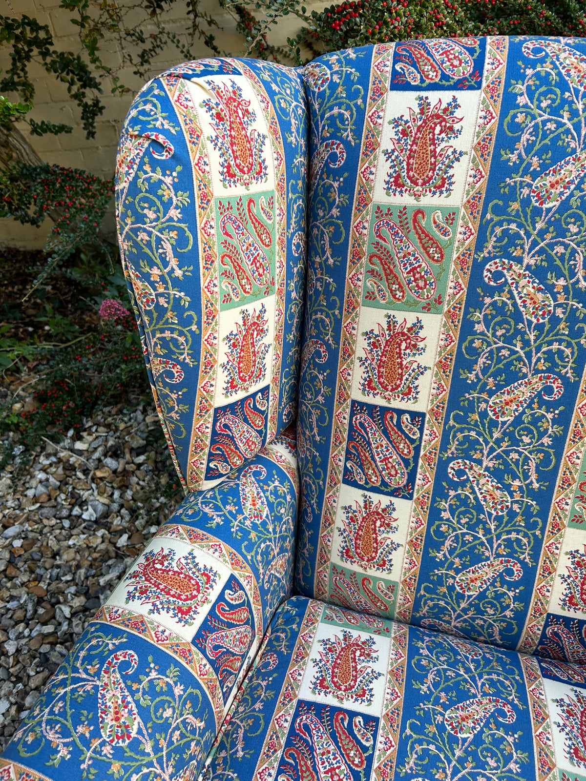 WINGBACK CHAIR