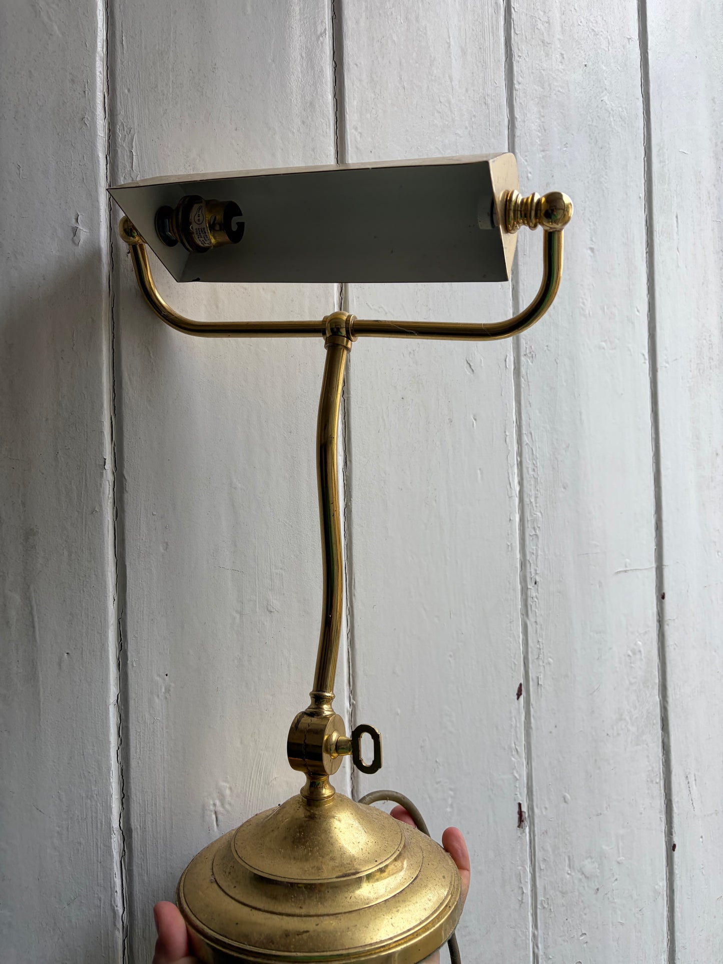 DESK LIGHT