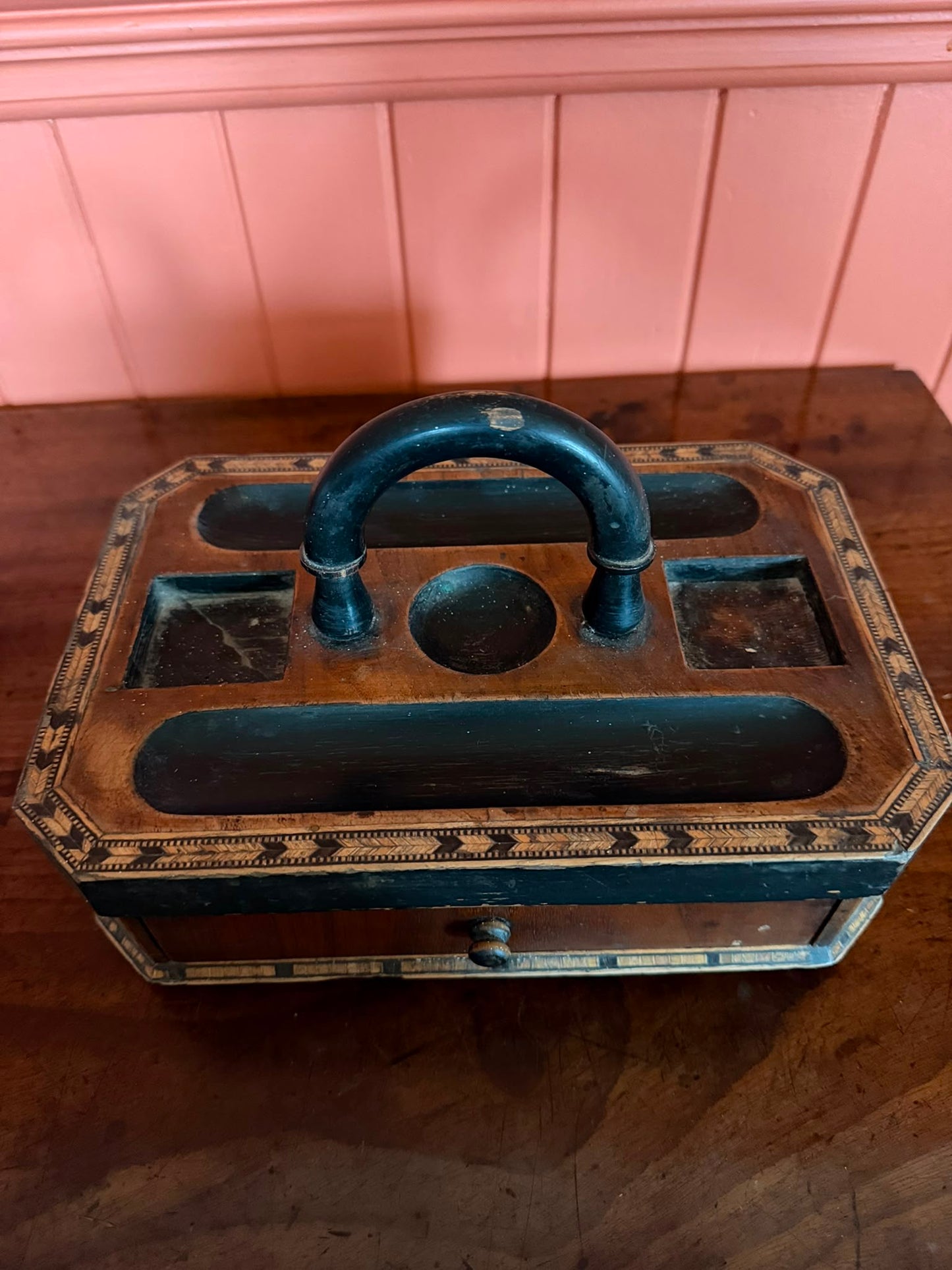 WOODEN BOX