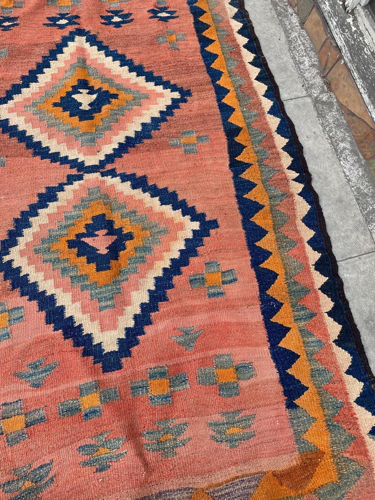 CORAL RUG