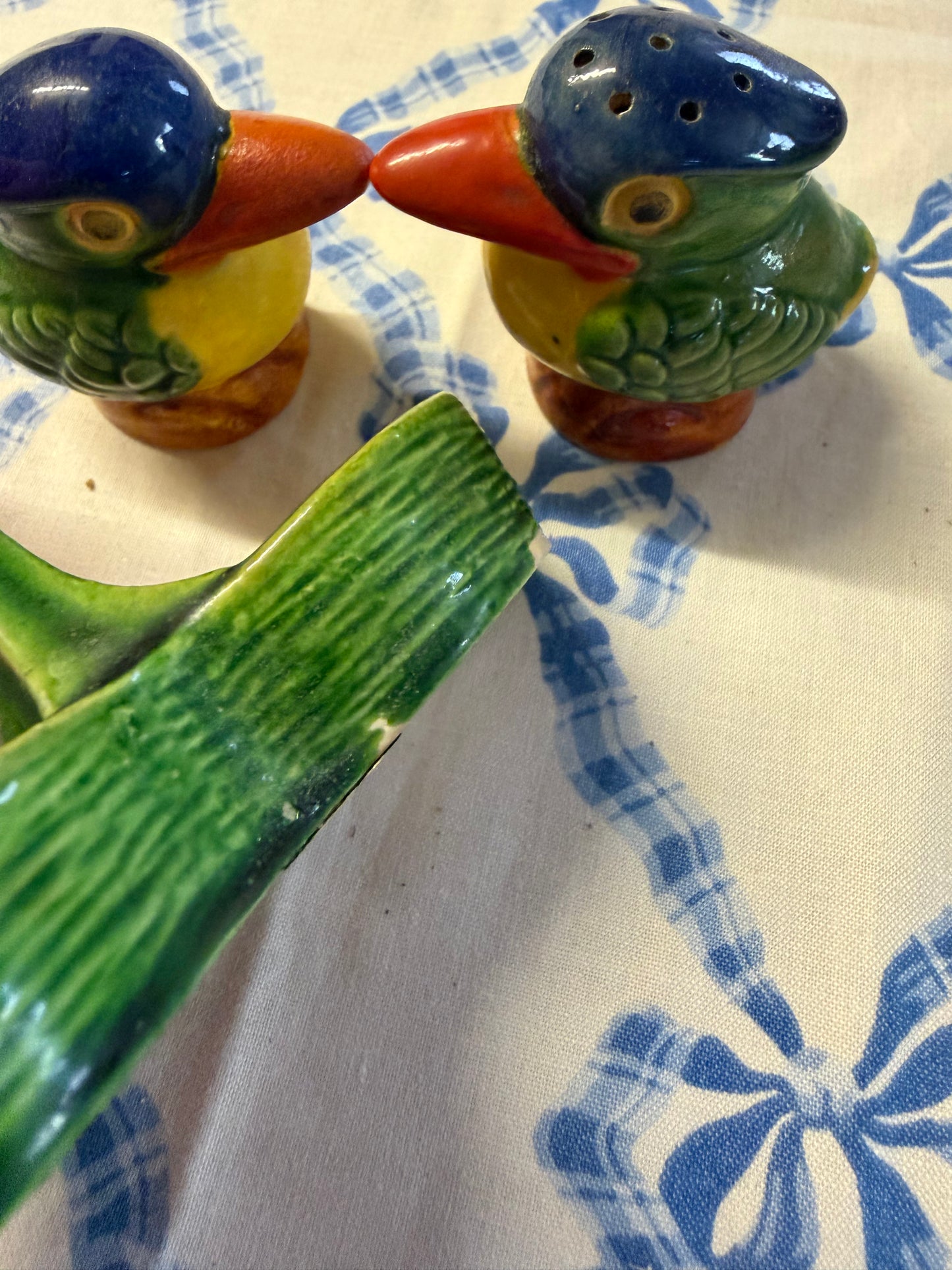 SALT AND PEPPER SHAKERS