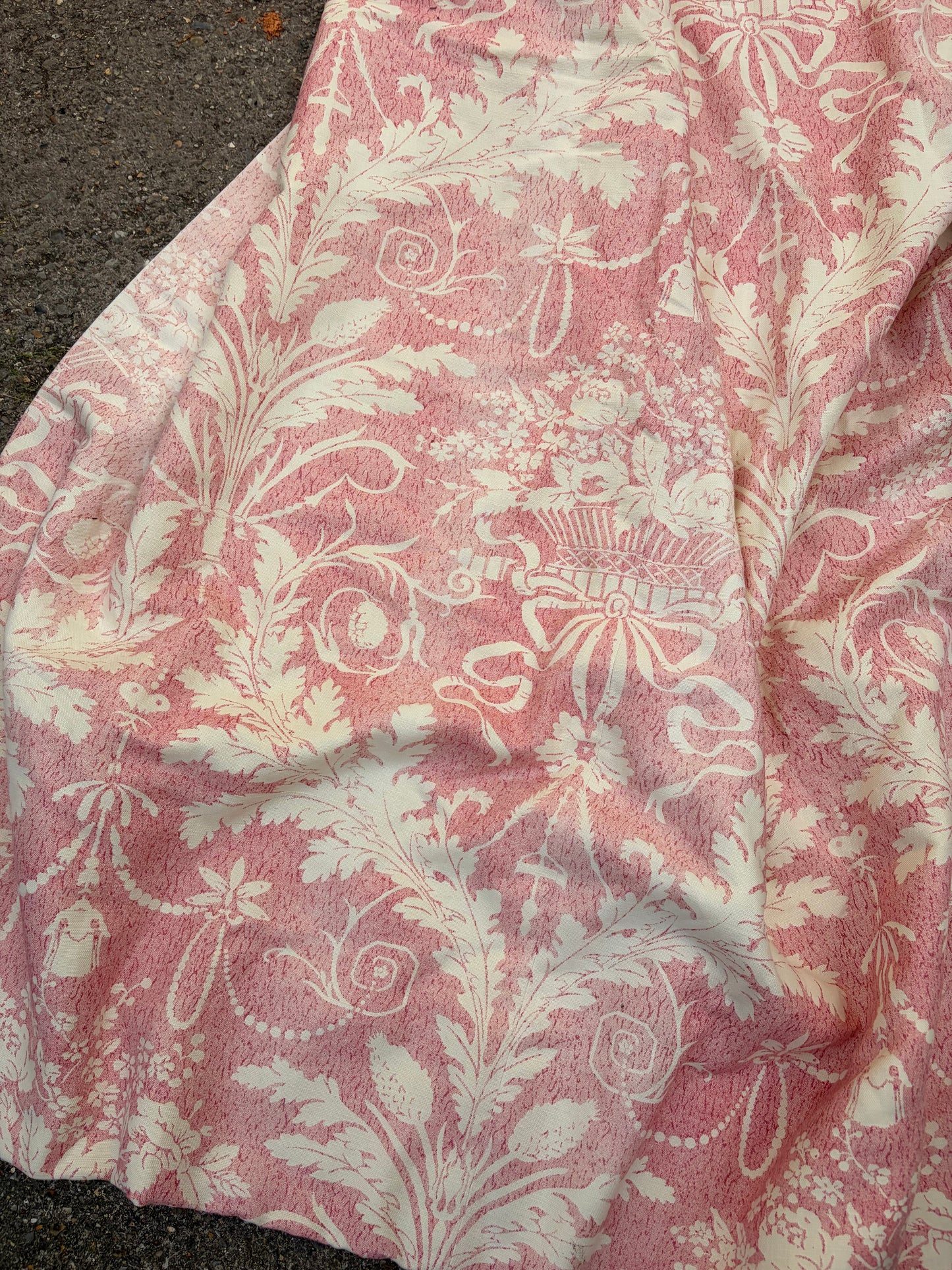 LINEN CURTAINS